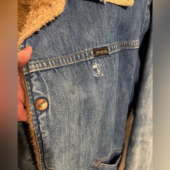 XXL Vintage Rough Round The Edges Faded Maverick Trucker Jacket - Picture 13 of 14